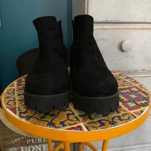 American Eagle Ankle boots